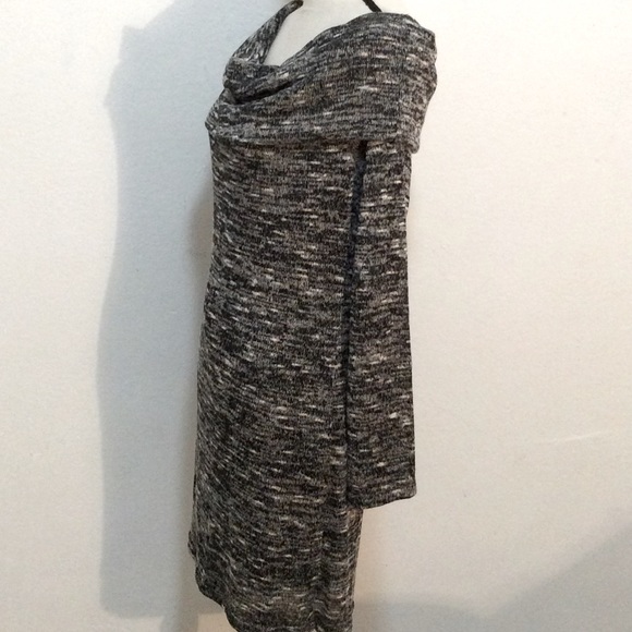 Charming Charlie Black and White Long Sleeve Sweater Dress Size Medium - Picture 2 of 8